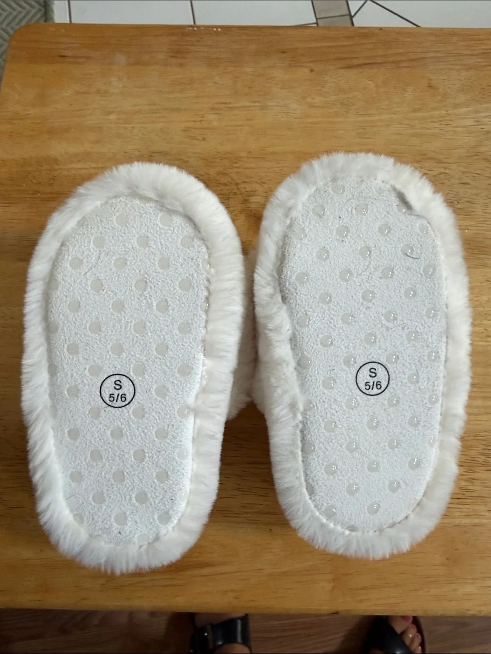 Cat & Jack White Plush Kids Slippers with Colorful Flower Faces